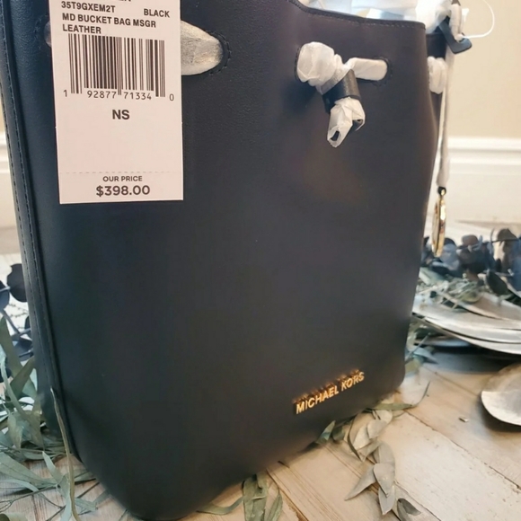 Michael Kors - Picture 3 of 5